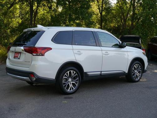 2018 Mitsubishi Outlander ES