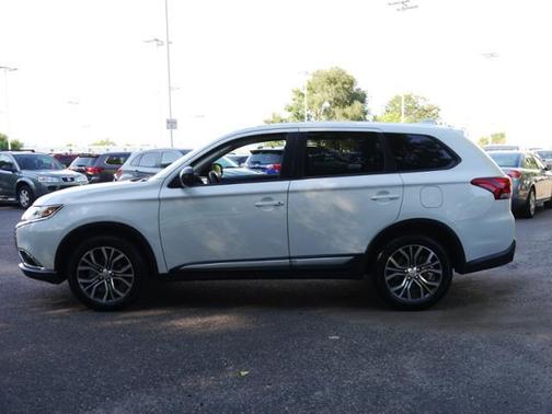 2018 Mitsubishi Outlander ES