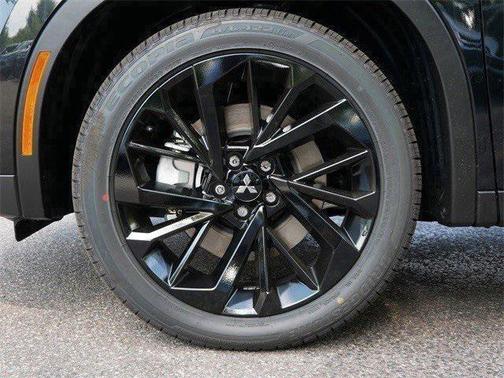 2025 Mitsubishi Outlander PHEV SEL