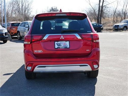 2022 Mitsubishi Outlander PHEV LE
