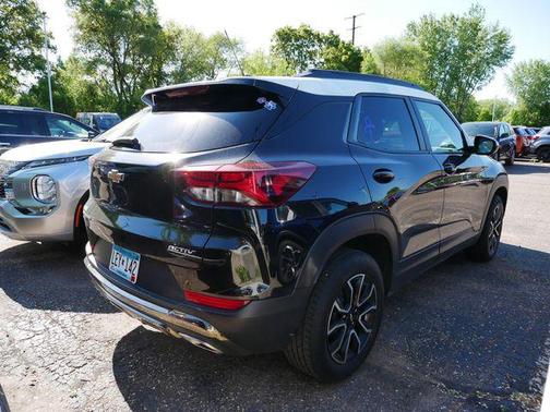 Mosaic Black Metallic 2023 Chevrolet Trailblazer ACTIV