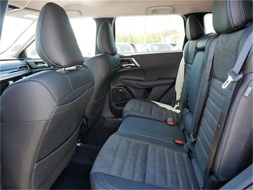 2025 Mitsubishi Outlander SE 2.5 S-AWC