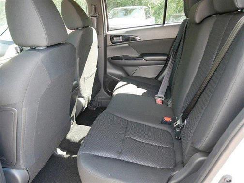 2025 Mitsubishi Eclipse Cross LE