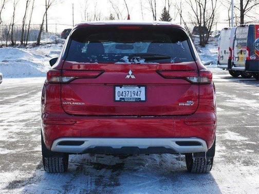 2025 Mitsubishi Outlander PHEV SEL