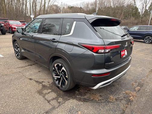 Gray 2024 Mitsubishi Outlander PHEV SEL
