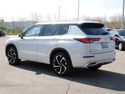 2023 Mitsubishi Outlander PHEV SEL