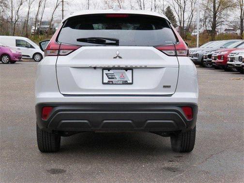 2025 Mitsubishi Eclipse Cross LE