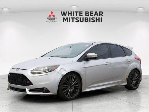 INGOT SILVER METALLIC 2014 Ford Focus ST