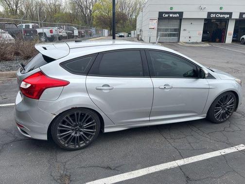 INGOT SILVER METALLIC 2014 Ford Focus ST