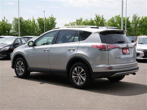 2017 Toyota RAV4 Hybrid XLE