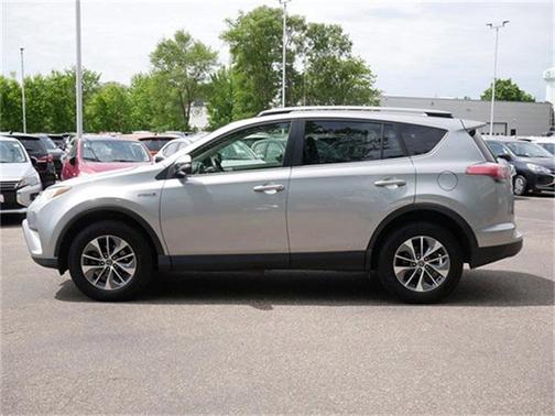 2017 Toyota RAV4 Hybrid XLE