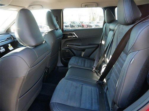 2026 Mitsubishi Outlander SE 1.5T S-AWC