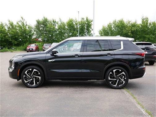 2024 Mitsubishi Outlander PHEV SEL