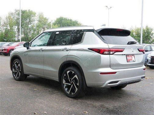 2025 Mitsubishi Outlander PHEV SEL