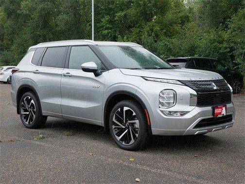 2025 Mitsubishi Outlander PHEV SEL