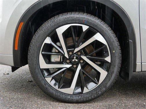 2025 Mitsubishi Outlander PHEV SEL