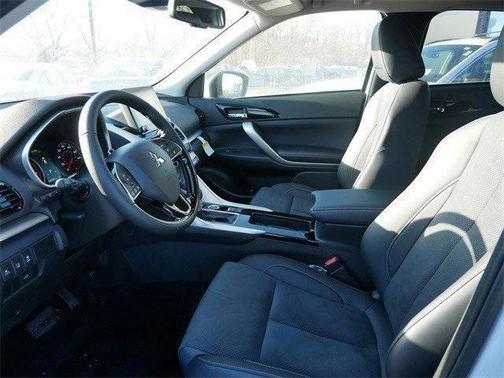 White Diamond 2026 Mitsubishi Eclipse Cross SE