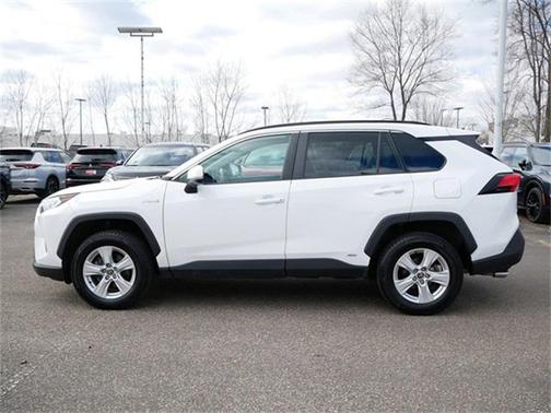 2021 Toyota RAV4 Hybrid XLE