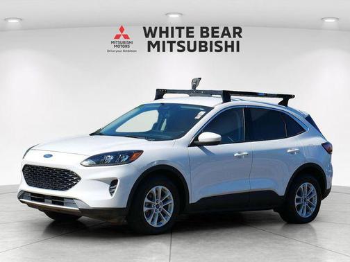 OXFORD WHITE 2020 Ford Escape SE