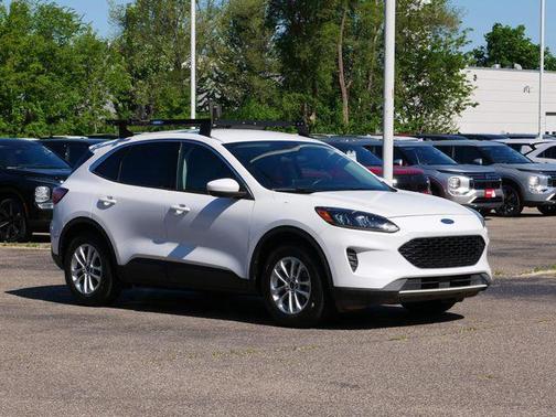 OXFORD WHITE 2020 Ford Escape SE