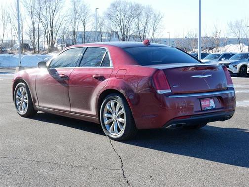 2017 Chrysler 300 Limited