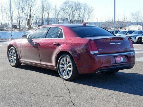 2017 Chrysler 300 Limited