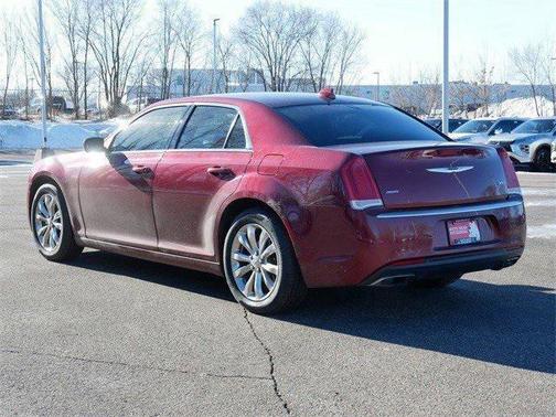 2017 Chrysler 300 Limited
