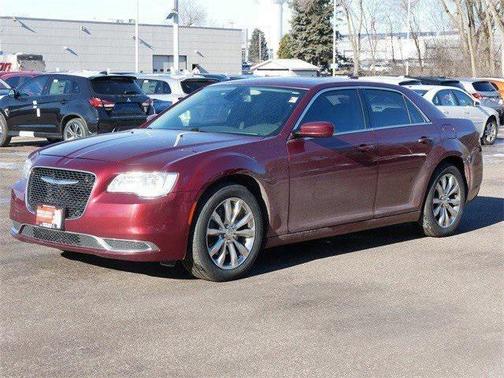 2017 Chrysler 300 Limited