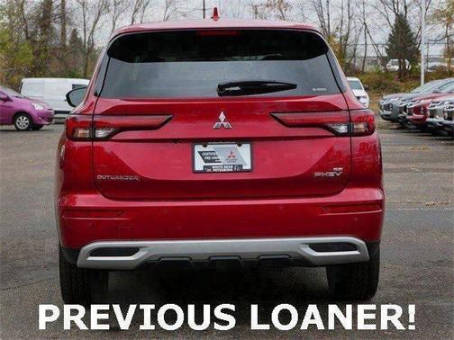 Red Diamond 2025 Mitsubishi Outlander PHEV SE S-AWC