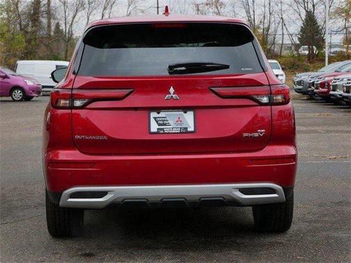 2025 Mitsubishi Outlander PHEV SE S-AWC