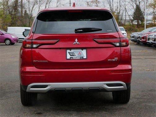 2025 Mitsubishi Outlander PHEV SE S-AWC