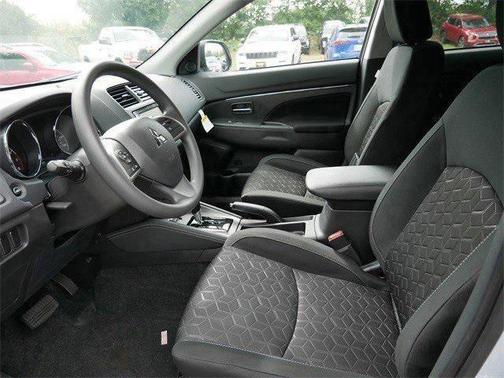 2025 Mitsubishi Outlander Sport 2.0 ES