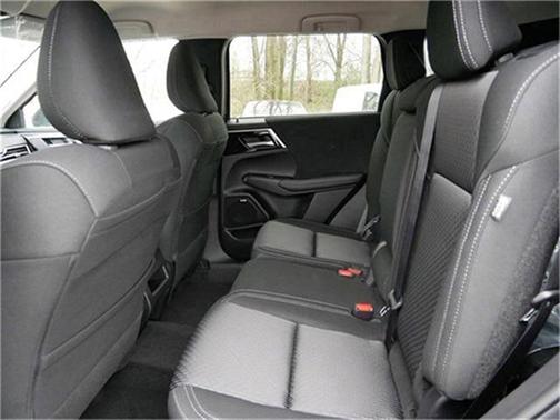 2025 Mitsubishi Outlander ES 2.5 S-AWC