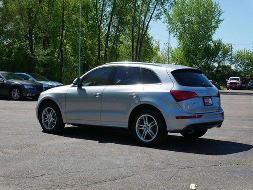 Florett Silver Metallic 2016 Audi Q5 3.0T Premium Plus