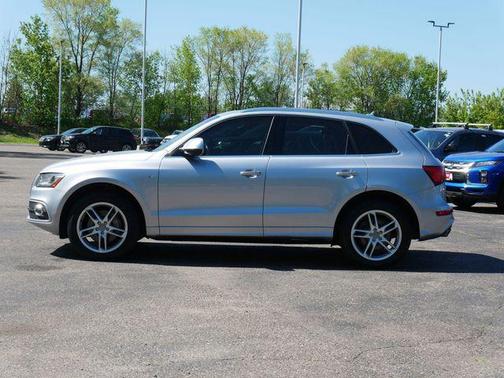 Florett Silver Metallic 2016 Audi Q5 3.0T Premium Plus