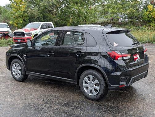 Labrador Black Pearl 2027 Mitsubishi Outlander Sport 2.0 S