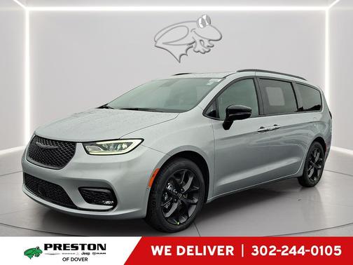 Silver Mist Clearcoat 2026 Chrysler Pacifica Limited