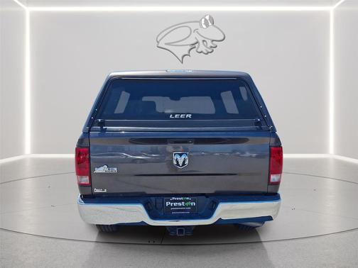 Granite Crystal Metallic Clearcoat 2018 RAM 1500 Big Horn