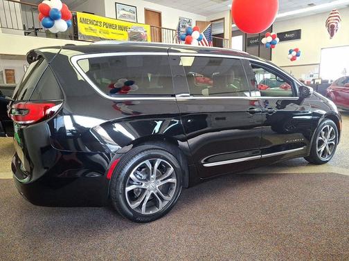 2026 Chrysler Pacifica L