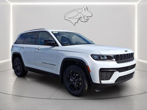Bright White Clearcoat 2026 Jeep Grand Cherokee Altitude