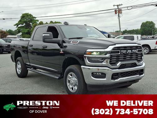 2025 RAM 2500 Tradesman Crew Cab 4x4 6'4' Box