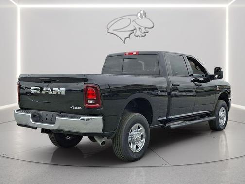 2025 RAM 2500 Tradesman Crew Cab 4x4 6'4' Box