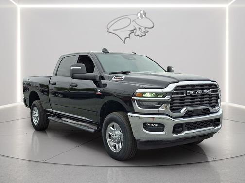 2025 RAM 2500 Tradesman Crew Cab 4x4 6'4' Box