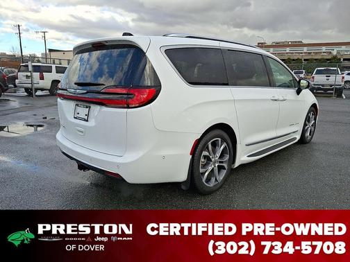 2025 Chrysler Pacifica L