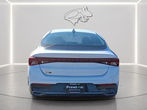 Glacial White Pearl 2023 Kia K5 LXS