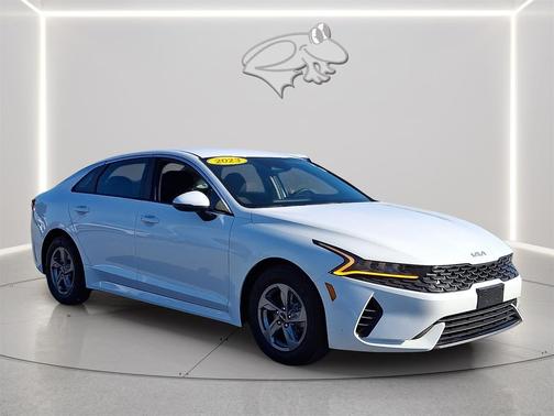 Glacial White Pearl 2023 Kia K5 LXS