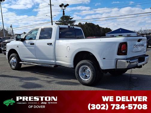 2026 RAM 3500 Tradesman Crew Cab 4x4 8' Box