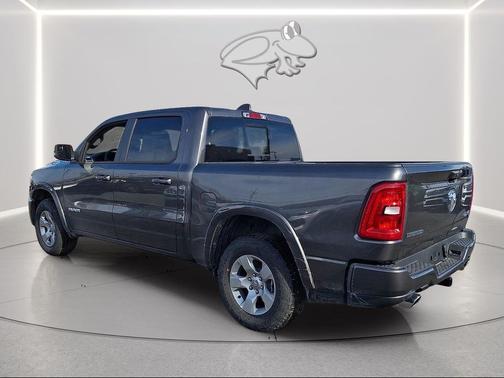 Granite Crystal Metallic Clearcoat 2025 RAM 1500 Big Horn/Lone Star