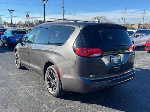 2020 Chrysler Pacifica L