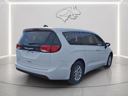 Bright White Clearcoat 2026 Chrysler Voyager LX